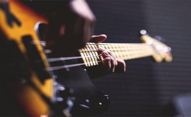 Elektro Gitar Alırken Dikkat Etmeniz Gereken Önemli Kısımlar