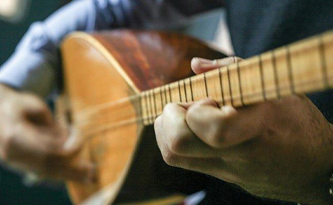 Bayraklı Bağlama Kursu
