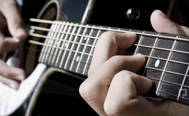 Yeni Başlayanlar Gitar Kursu Alırken Neye Dikkat Etmeli