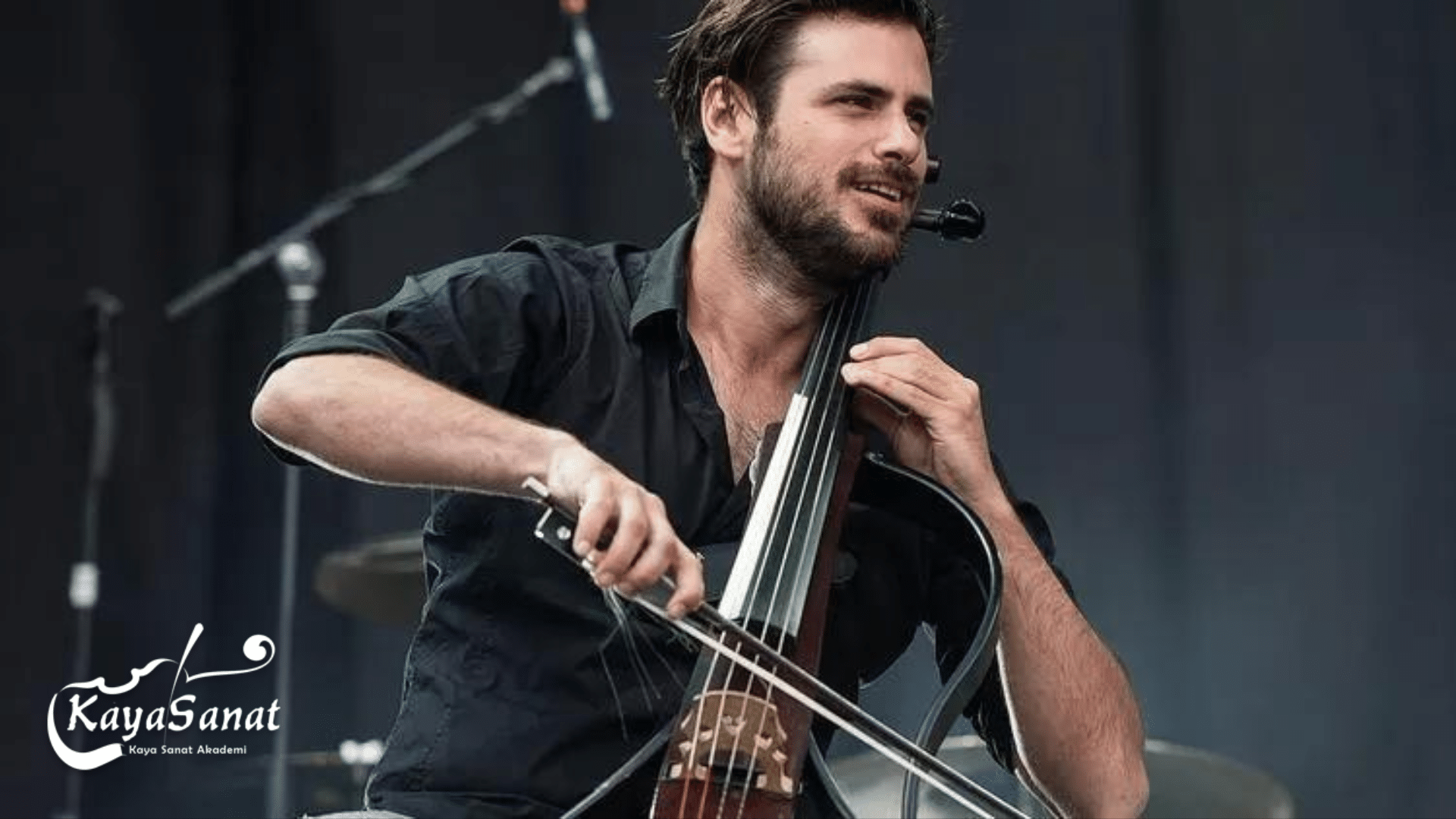 Hauser Kimdir?